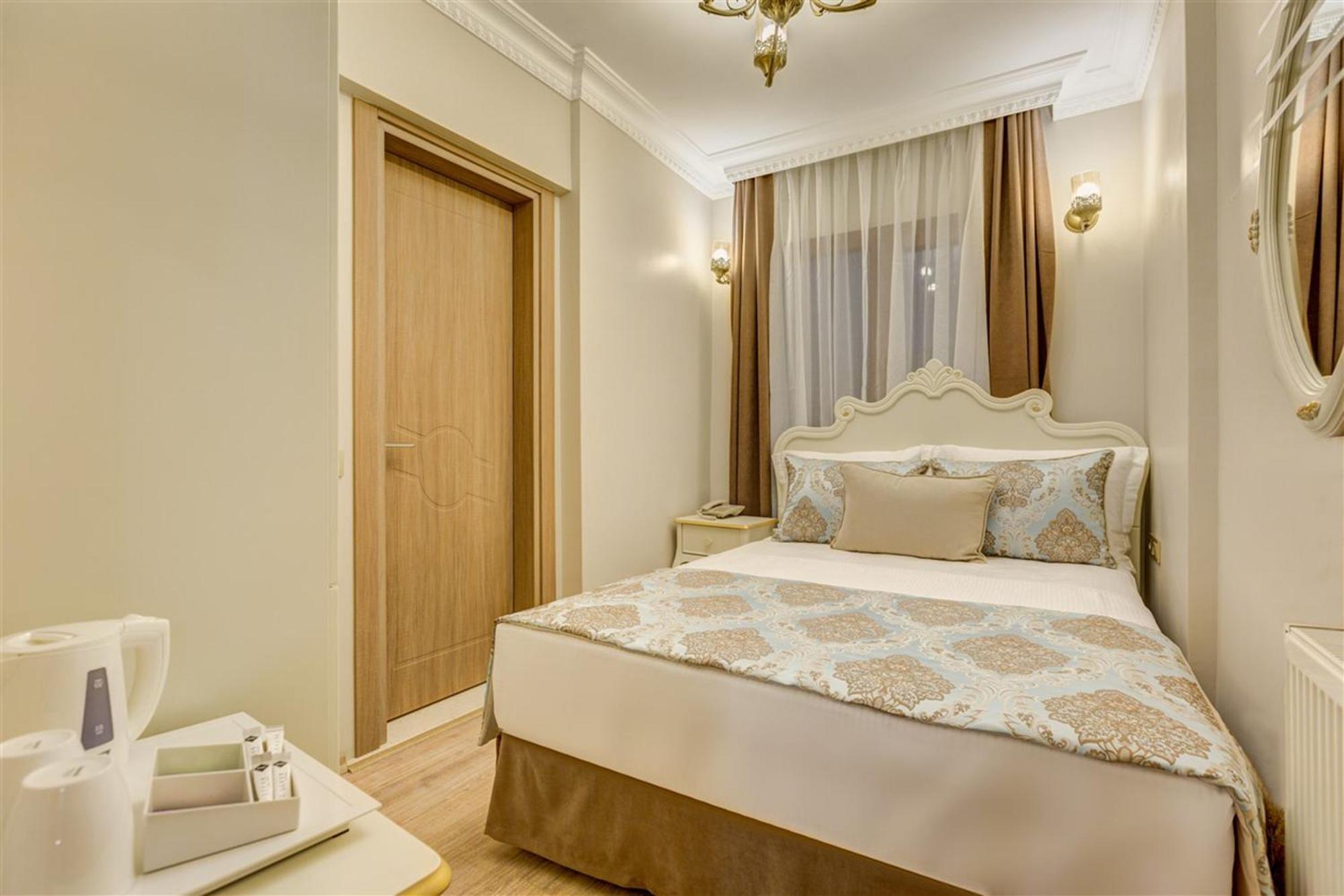 Cunda Ozerbey Konagi (Adults Only) Hotel Ayvalı Szoba fotó