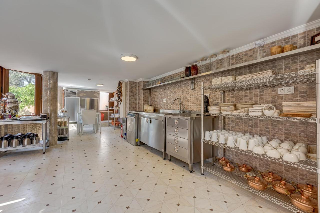 Cunda Oezerbey Konagi (Adults Only) Hotel Ayvalı Kültér fotó
